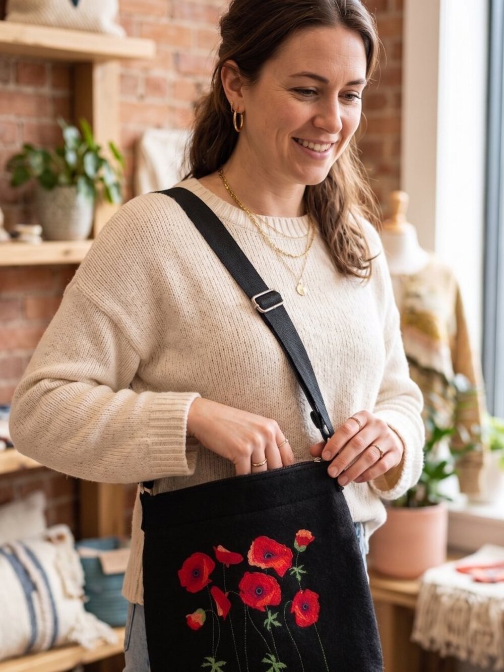 Poppy Embroidered Crossbody Bag Felt